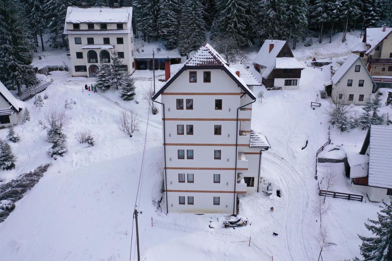 Apartment Petrovic Kopaonik Bagian luar foto